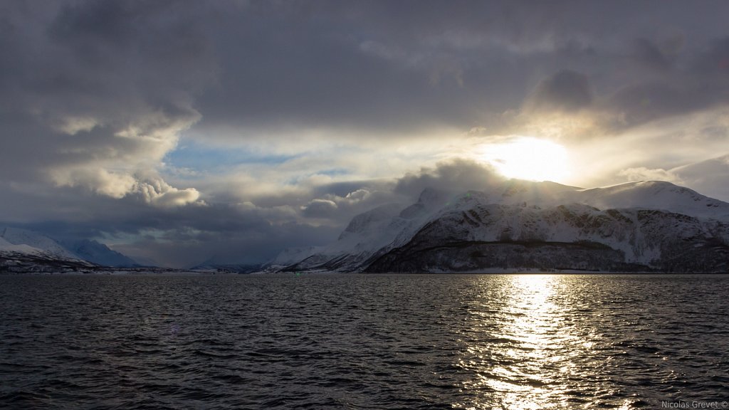 Ullsfjorden sunrise